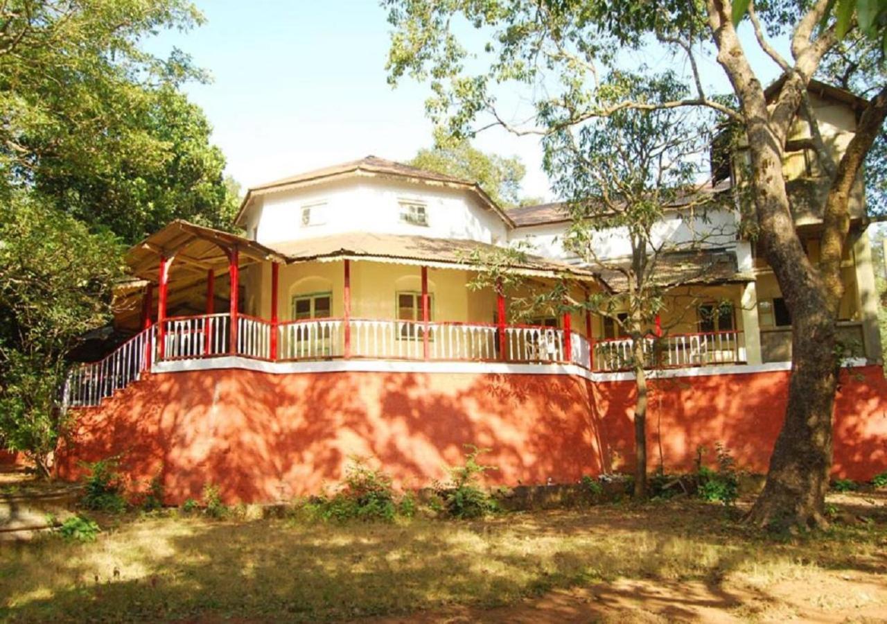 Westend Hotel Matheran Exterior photo