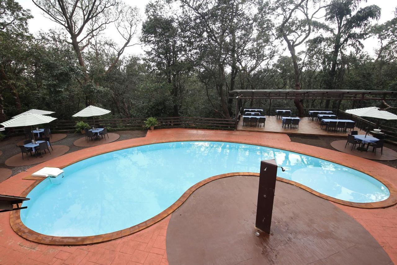 Westend Hotel Matheran Exterior photo